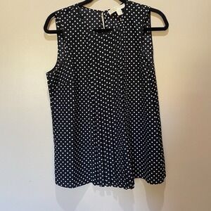 Michael Kors Black White Polka Dot Pleated Back Keyhole Sleeveless Top Size M‎